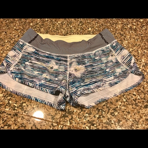 lululemon athletica Pants - ❗️sold❗️Lululemon speed shorts blurry belle -